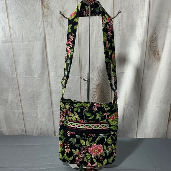 Vera Bradley Handbags - Vera Bradley retired Spring 2007 Botanica Crossbody purse